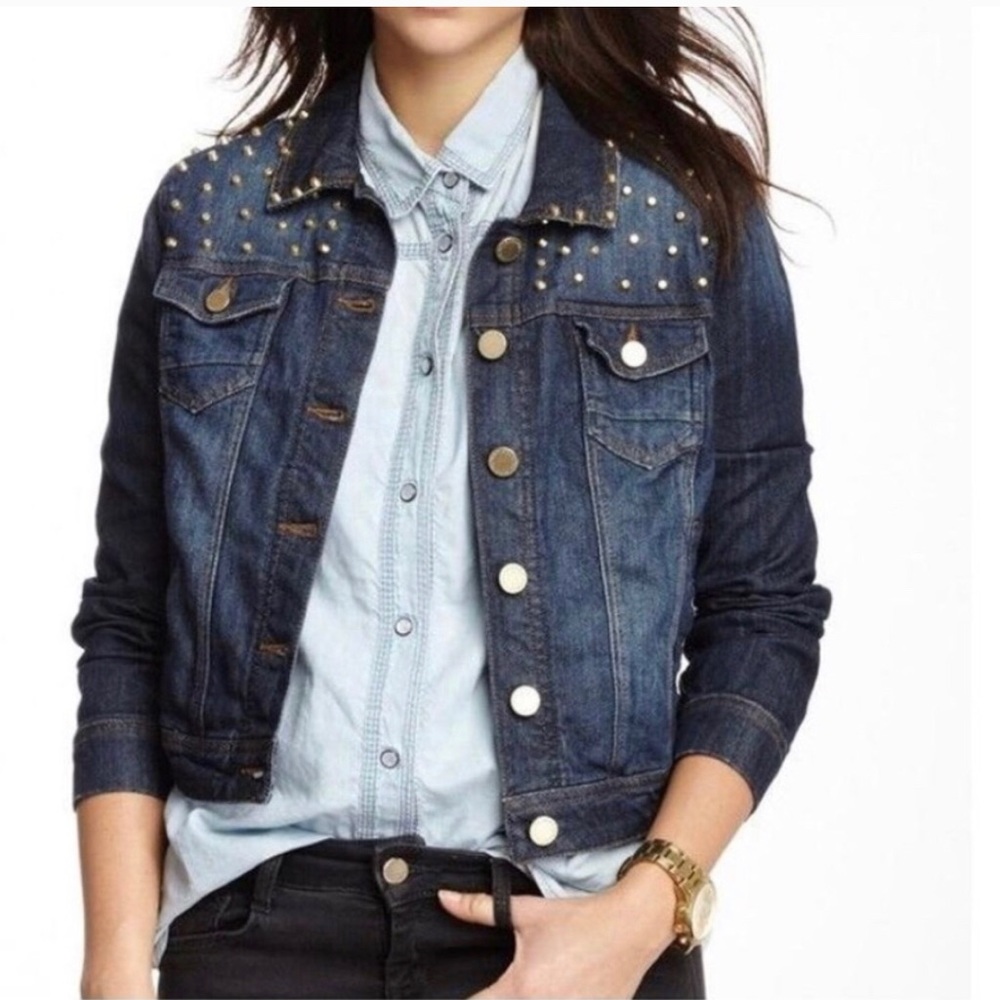 Romeo & Juliet Couture Denim Jacket w/Gold Studs Size Small